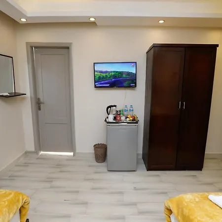 Venus Pyramids Inn - Top Roof Access W Free Break Fast Kafret el-Gabal Exterior photo
