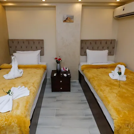 Venus Pyramids Inn - Top Roof Access W Free Break Fast Kafret el-Gabal Exterior photo