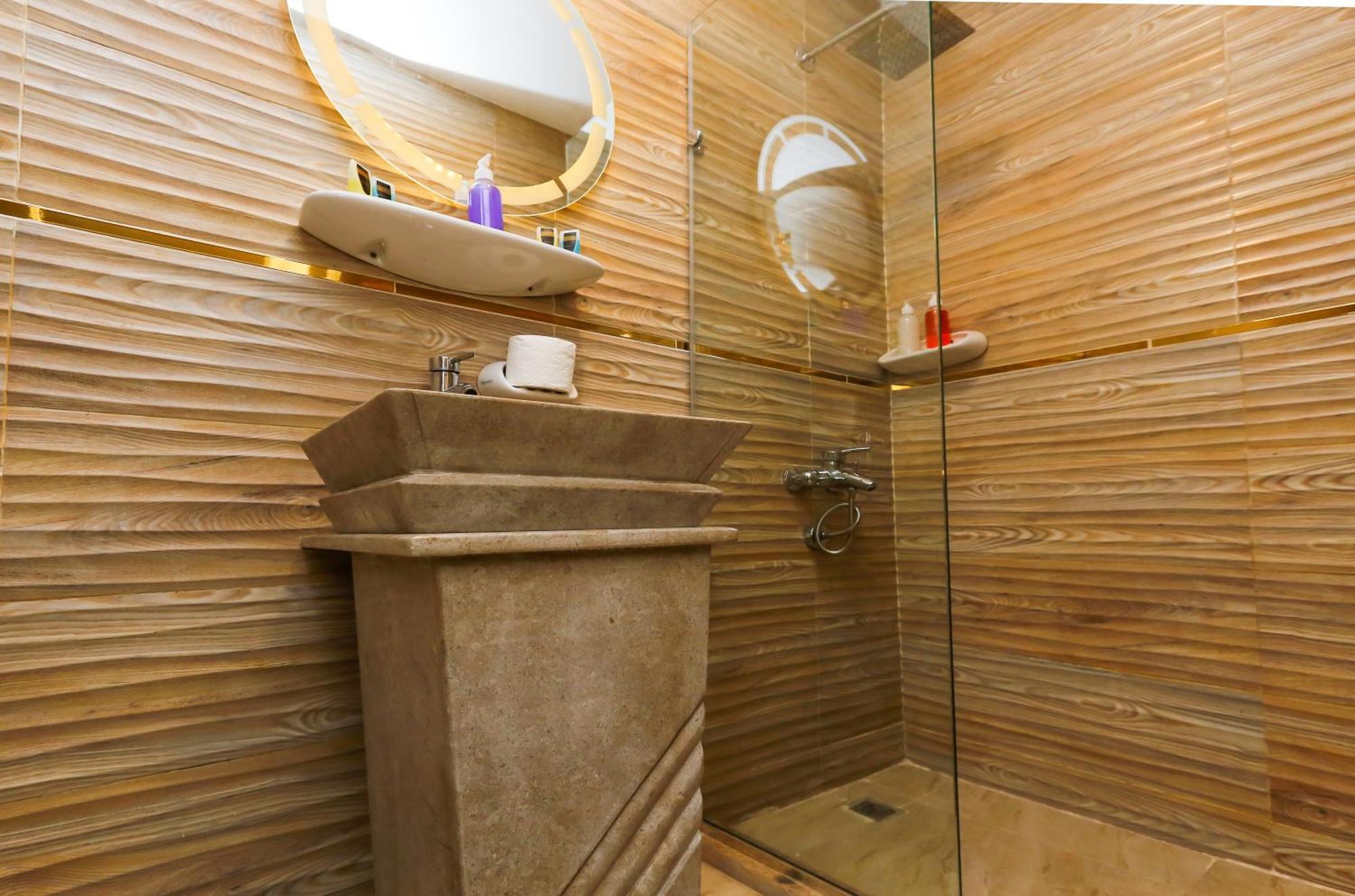 Venus Pyramids - Roof Access W Free Break Fast 3* Kafret el-Gabal