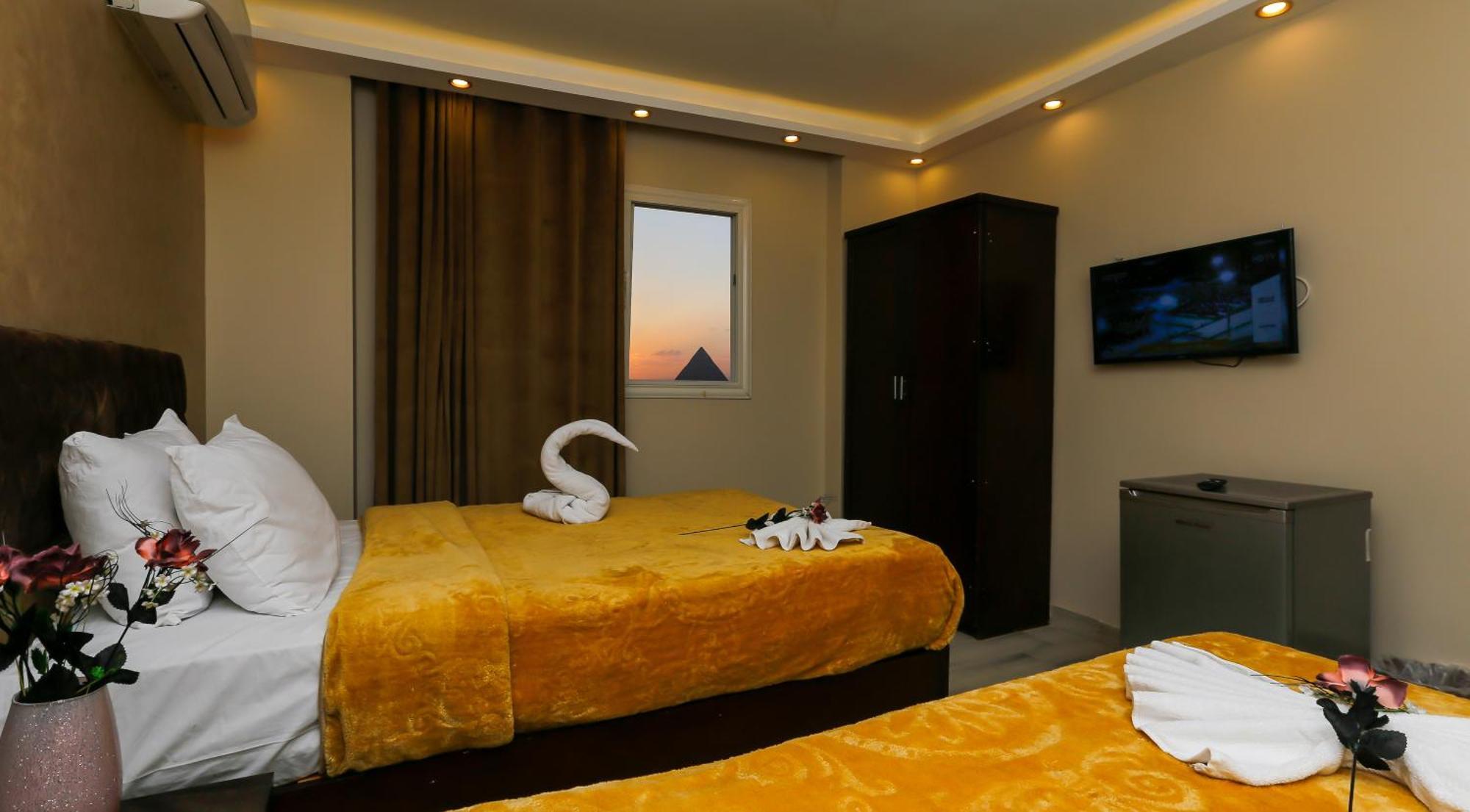 Venus Pyramids - Roof Access W Free Break Fast 3* Kafret el-Gabal