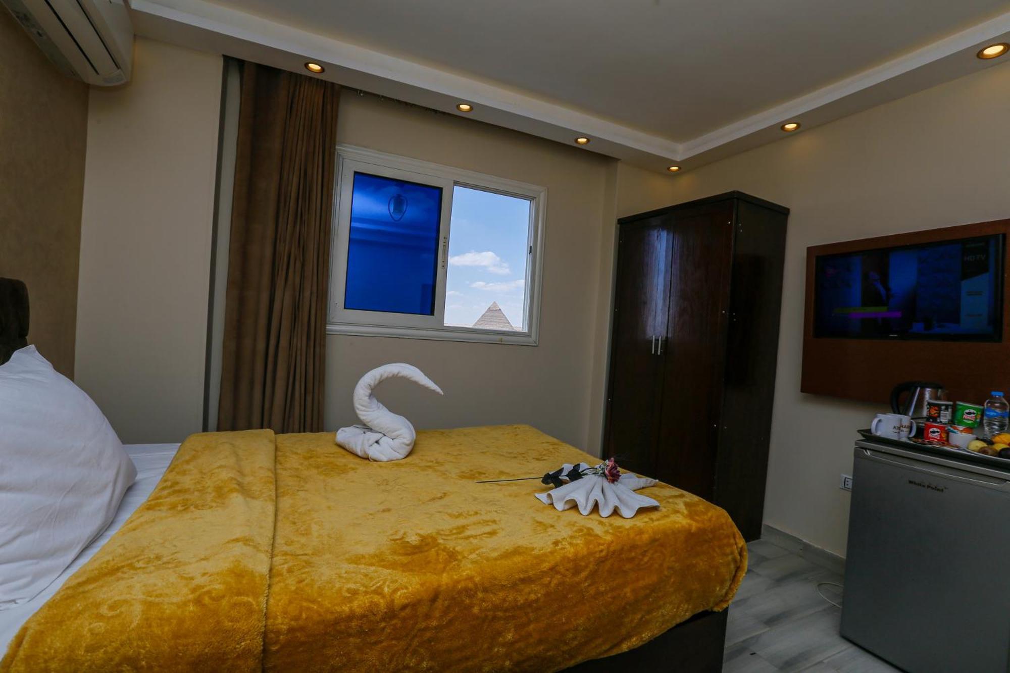 Venus Pyramids - Roof Access W Free Break Fast Kafret el-Gabal